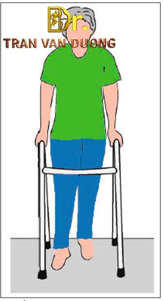 Hình minh họa đi bộ đúng cách sau phẫu thuật thay khớp gối – Bác sĩ Trần Văn Dương (TP.HCM)